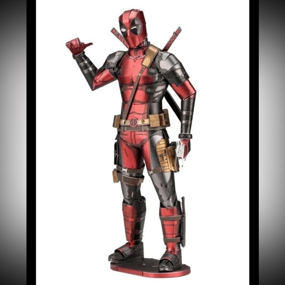 Deadpool Steel Model Kit - Picture 6 of 6